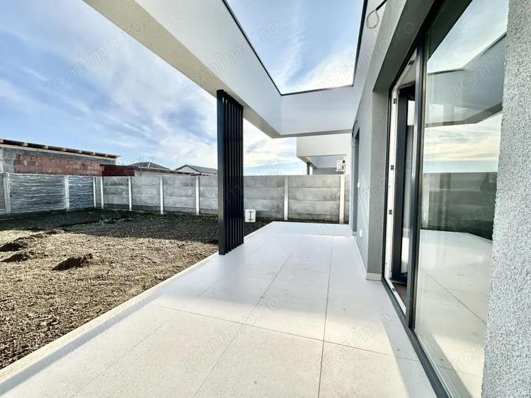 Duplex pe parter cu 3 camere - Mosnita Veche - 4