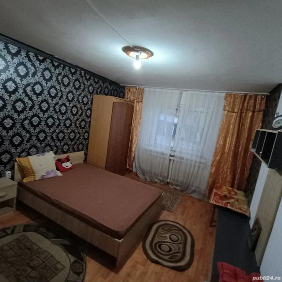 Garsoniera de inchiriere strada Cabanei termen lung - 1