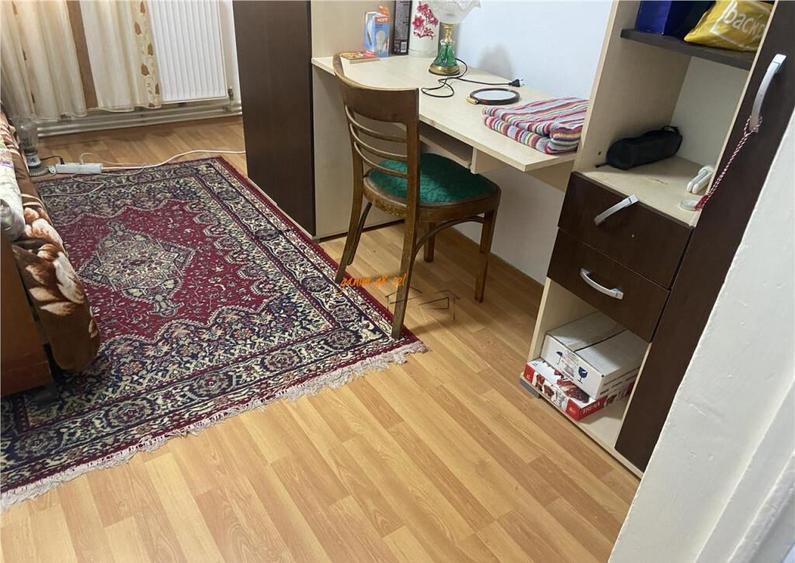 Apartament 3 camere , zona Cartier Gara , et 3/4 , 60 mp , c - 8