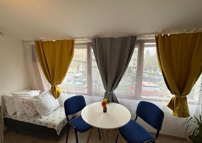 Garsoniera mobilata ?i utilata complet-zona Miorita - 7