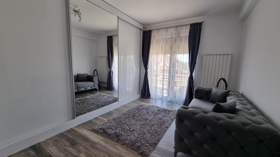 Individuala - 4 Camere - 3 Bai - Piscina - Mobilata Utilata - 6