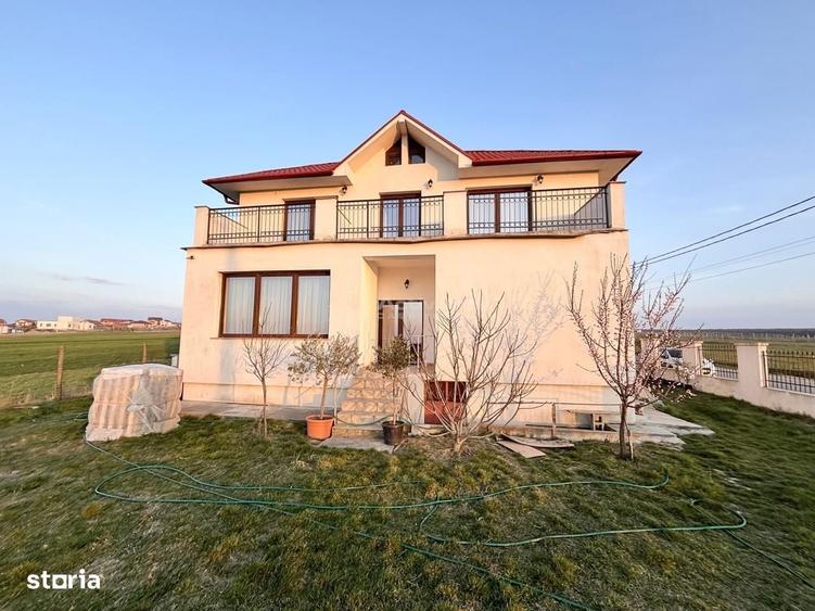 Vila eleganta cu potential - teren generos si locatie excelenta - 3