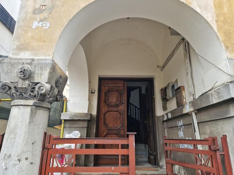 Apartament + garaj - ASE - Curte - 14