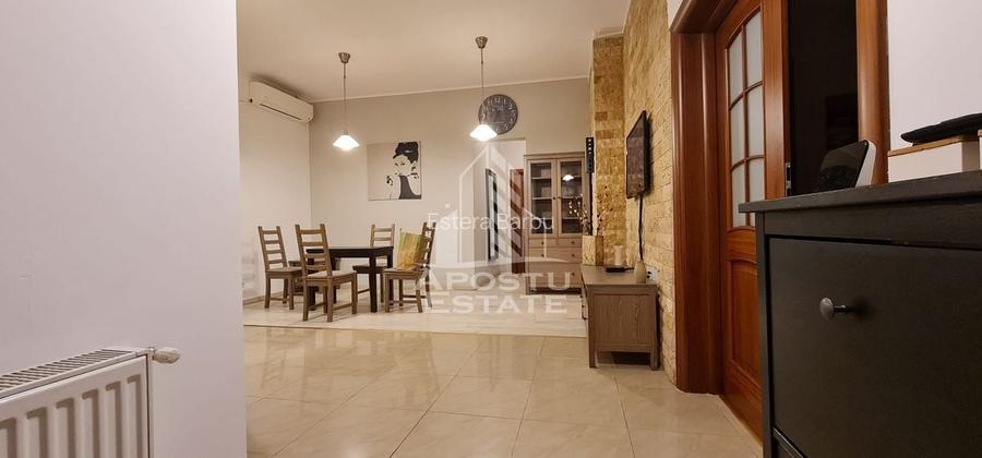 Apartament 3 camere open space, renovat, cu garaj in zona Medicinei Apartament 3 camere open space, renovat, cu garaj in zona Medicinei