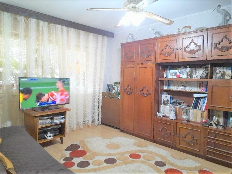 Vanzare 3 camere-Imobiliare MAXICONFORT - 1