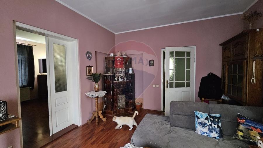 Casă / Vilă  de vânzare în Campulung Moldovenesc, Suceava - 10