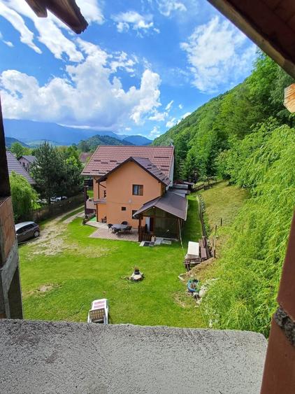 1 Casa de Locuit + 1 Pensiune Functionala + 1 Pensiune la Rosu | Bran | 2700 m - 2