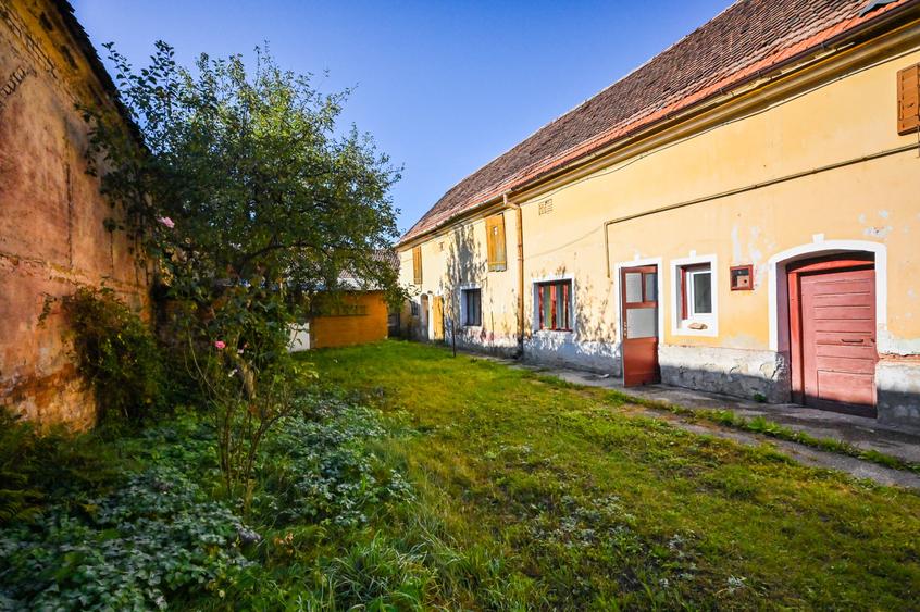 Inchiriez Casa-Vila in Jud. Brasov, Loc Cristian Muncitori ! - 9