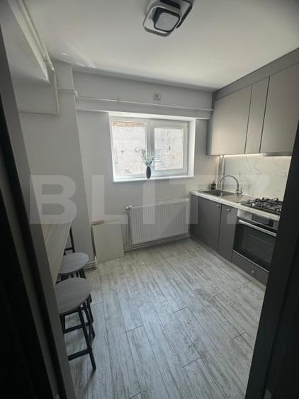 Apartament 3 camere, etaj 10, complet mobilat si utilat, zona Mobila - 3