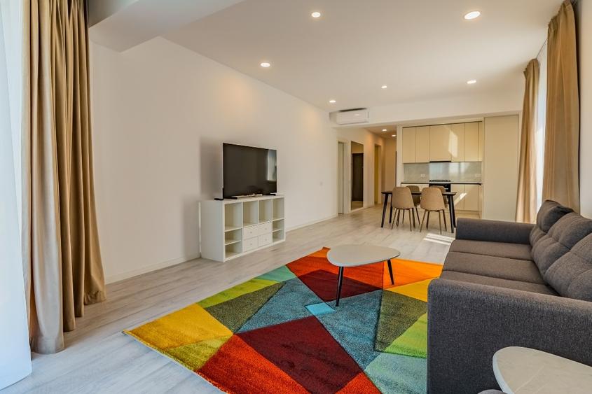 Apartament cu 3 camere decomandat, mobilat în Sisești