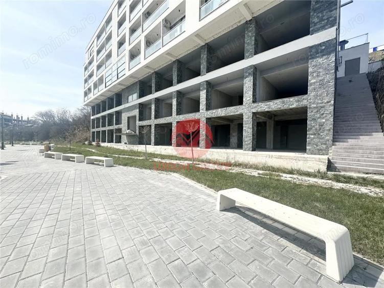 Spatiu Comercial Eforie Nord cu Intrare Directa din Promenada, Situat in Zona cu Trafic Estival Inte - 1