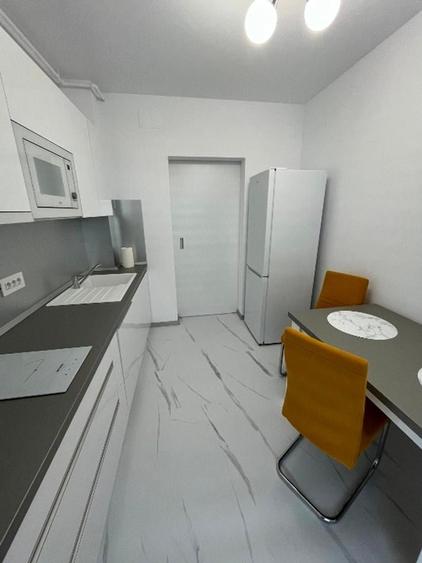 Apartament cu 2 camere semidecomandat în Aviației