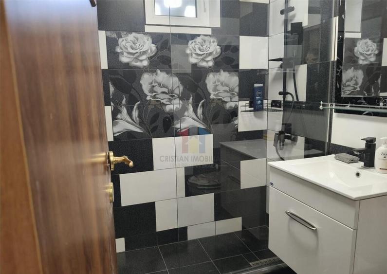 TOTUL NOU, MOBILAT SI UTILAT, parter Independentei - 1