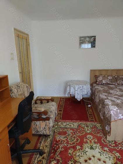 Proprietar inchiriez garsoniera eleganta, mobilata si utilata, Craiova, Rovine, Aleea Nicolae Iorga - 12