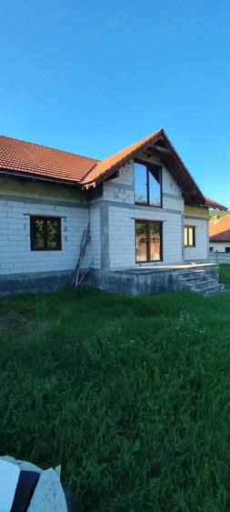 Casa de vanzare in Carjiti,la 10 km de Deva - 1