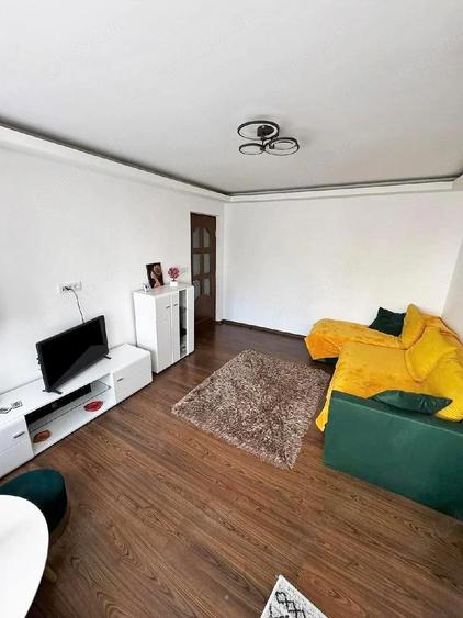 Apartament 2 camere, etaj 5 Zona Spitalului Judetean - 9