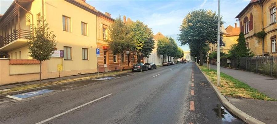 apartament ultracentral,garaj, pivnita, Sibiu,comision 0 - 1