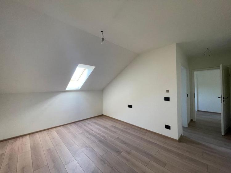 Duplex 6 camere 400mp teren Mosnita Noua - 12