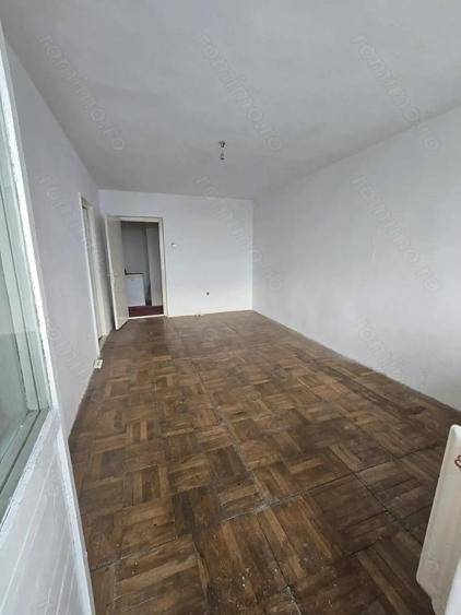 Calea Sagului- 2 camere decomandat- 54 mp - 4