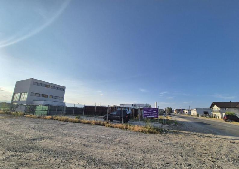 Inchiriere cladire P+1+M *vad intens* -zona RAR-Tg. Jiu - 2