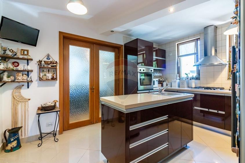 Casă / Vilă de vanzare in Corbeanca, str. Laguna albastra, langa lac - 6