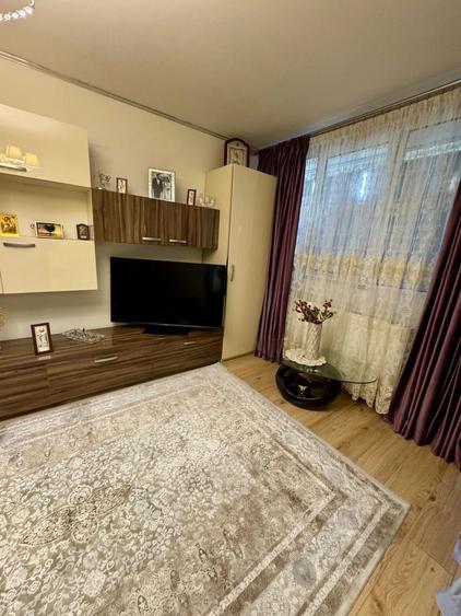 De vanzare Aprtament 2 camere - calea Grivitei - 2