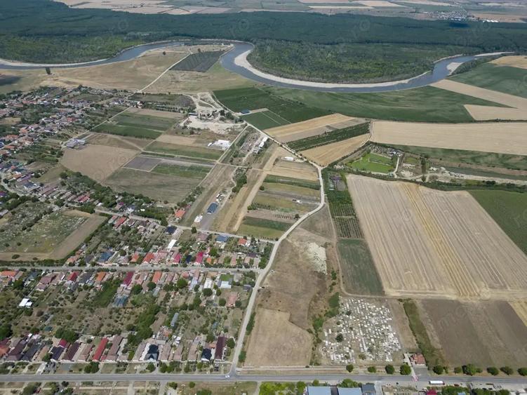 Teren de 6005 mp, în Zădăreni