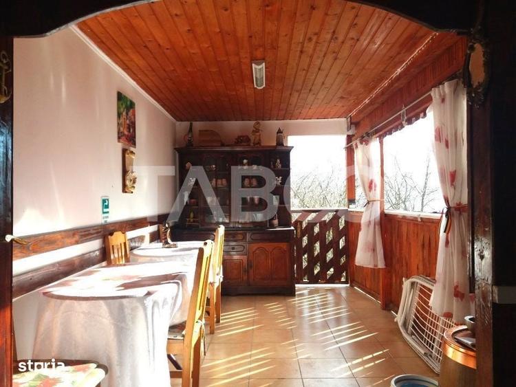 Casă cu 4 camere în Sadu