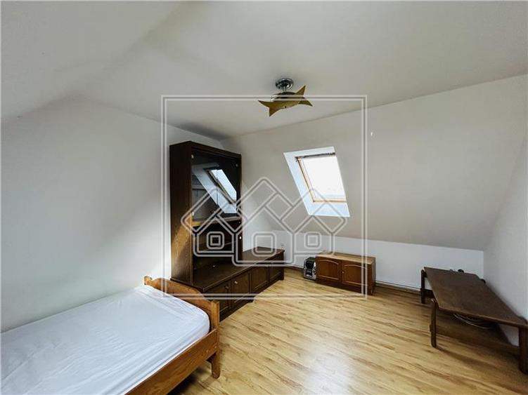 Apartament cu 2 camere semidecomandat în Turnișor