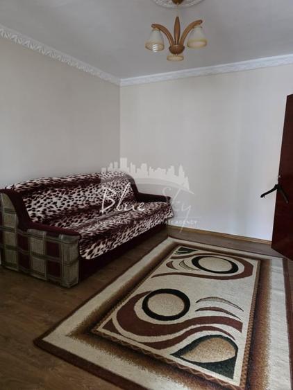 Casă cu 2 camere cu Teren 70 Mp în Palas