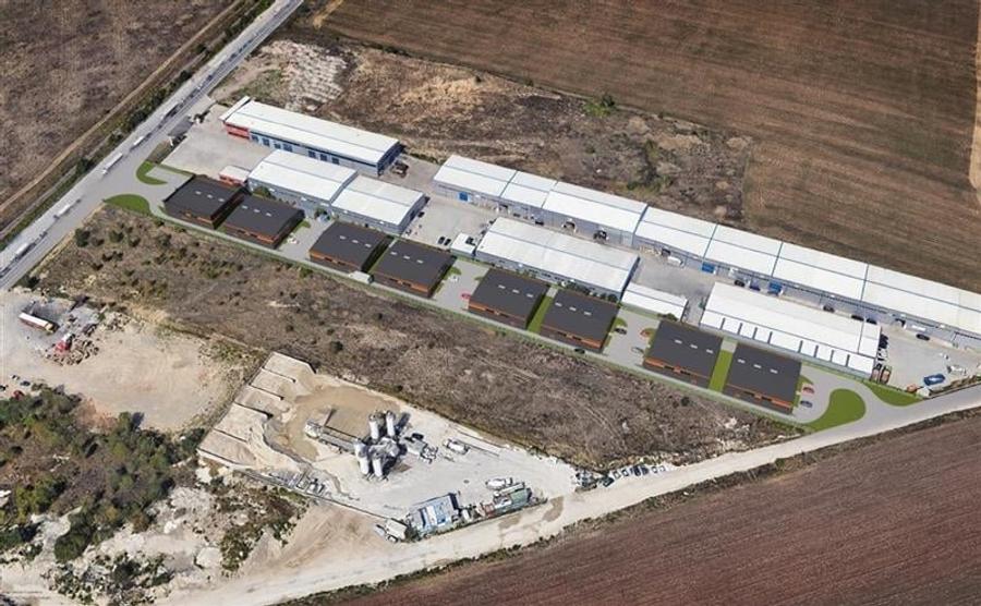 Spațiu industrial, de 595 mp, în Central