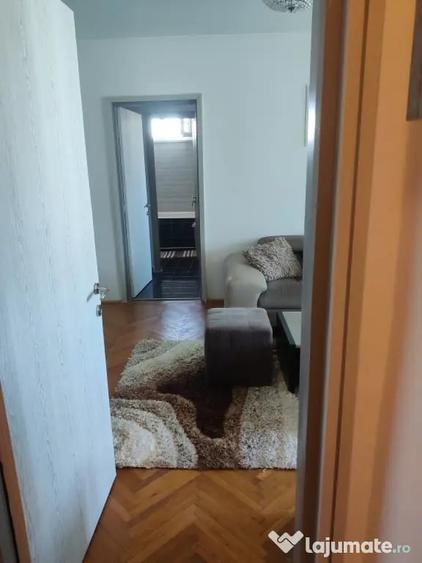 Apartament cu 2 camere semidecomandat în Tomis II