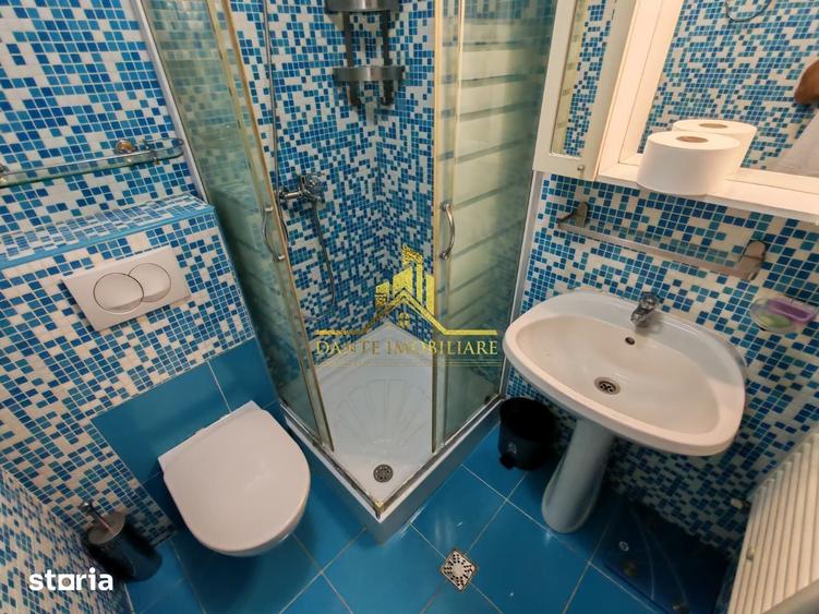 Garsonieră decomandată în Între Lacuri