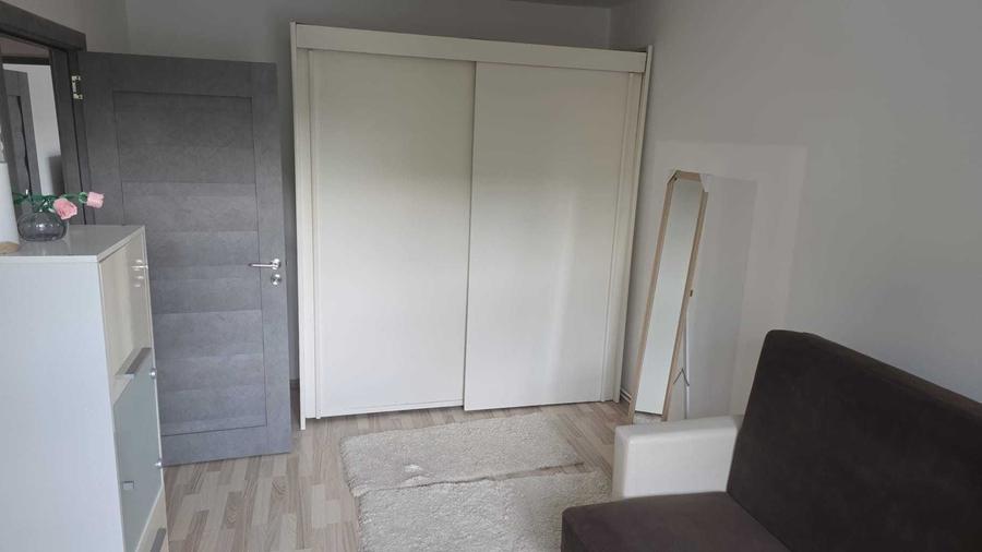 Apartament cu 2 camere decomandat în Cedonia
