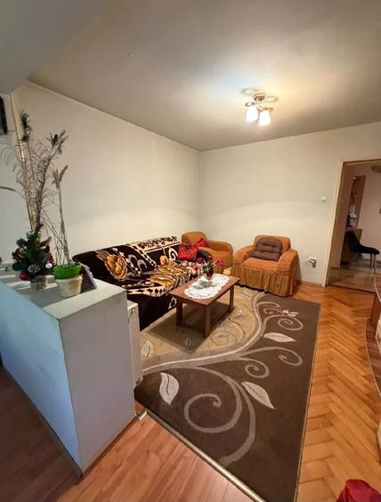 Apartament cu 2 camere decomandat în Exterior Vest
