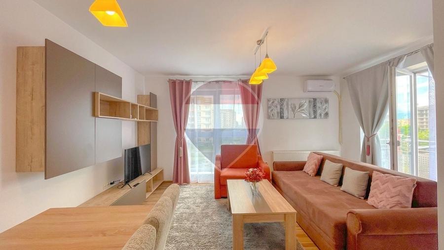 Apartament cu 2 camere decomandat, mobilat în Tractorul