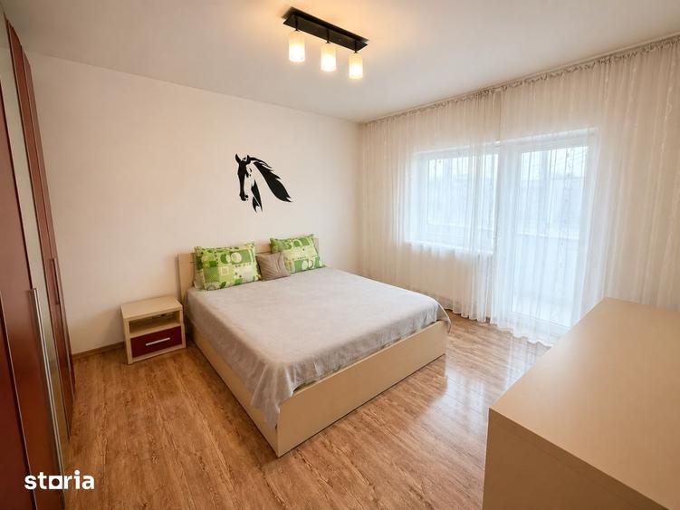 Apartament cu 3 camere, mobilat în Rovine