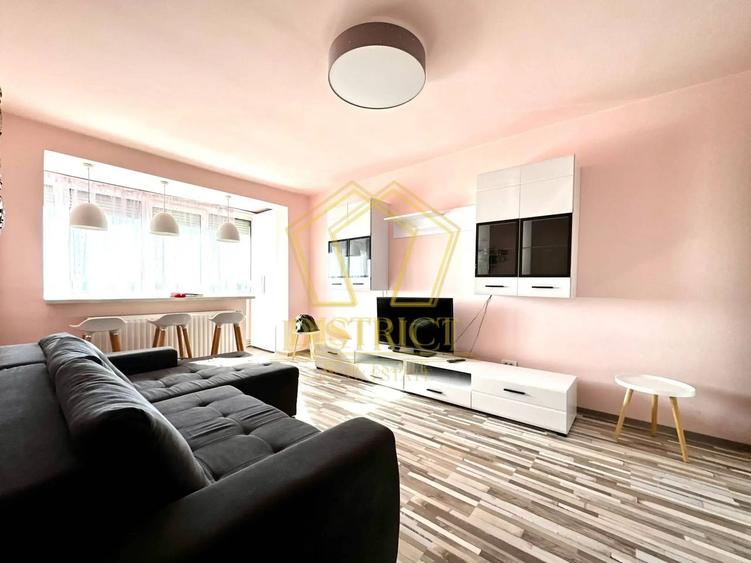 Apartament cu 3 camere decomandat în Complex Studențesc