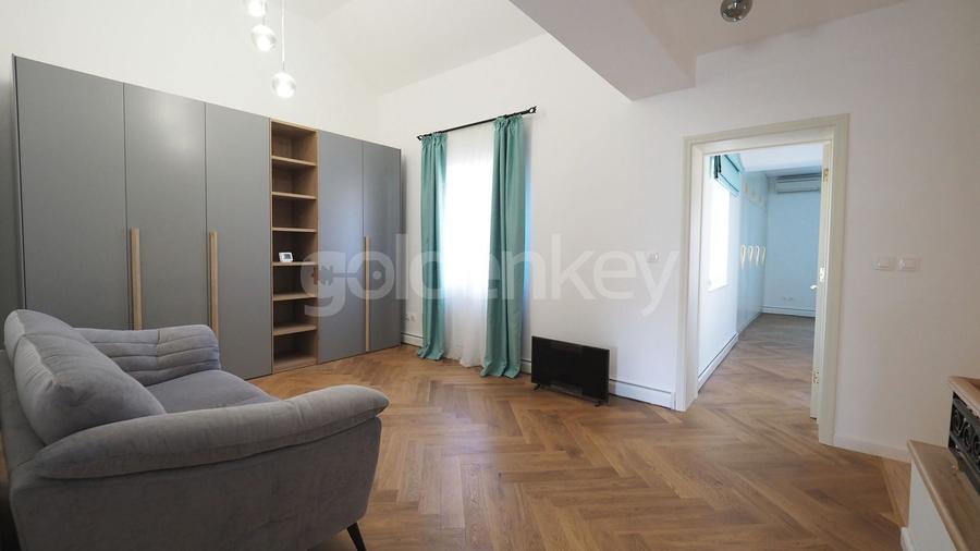 Duplex cu 4 camere cu Canalizare în Iancu Nicolae