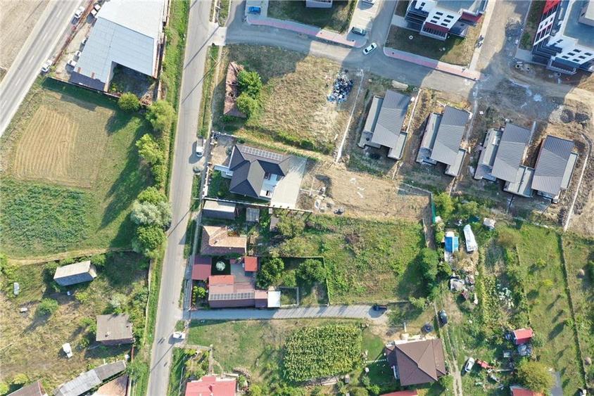 Casă individuală cu 3 camere cu Teren 1079 Mp în Livezeni