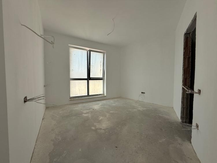 Apartament cu 3 camere decomandat în Moșilor