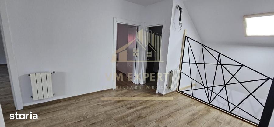 Casă cu 4 camere cu Teren 177 Mp în Rucăr