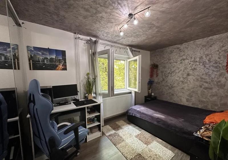 Apartament cu 2 camere nedecomandat, mobilat în P-ța Doina