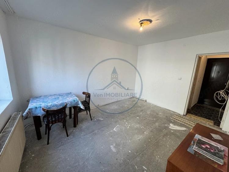 Garsonieră semidecomandată în Central