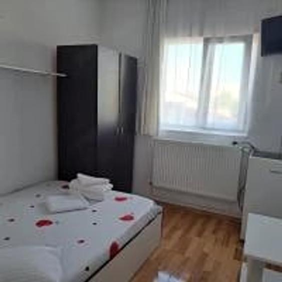 Casă cu 1 camere cu Teren 225 Mp în Trocadero