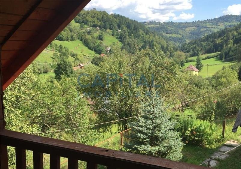 Casa de vanzare locatie superba, Campeni - 2