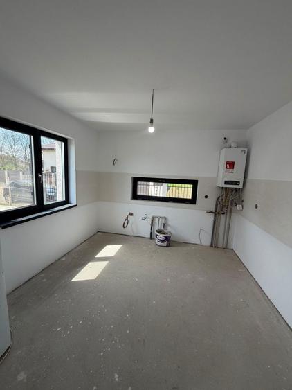 Casa in Magurele eficienta energetic, 3 dormitoare, 3 bai, bucatarie inchisa - 1