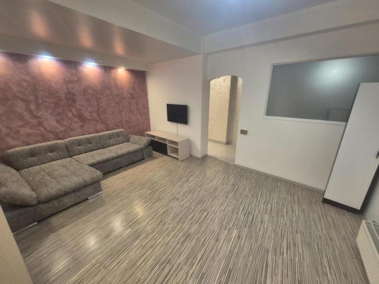 Piata Romana | 1 min metrou | doua camere | centrala bloc - 1