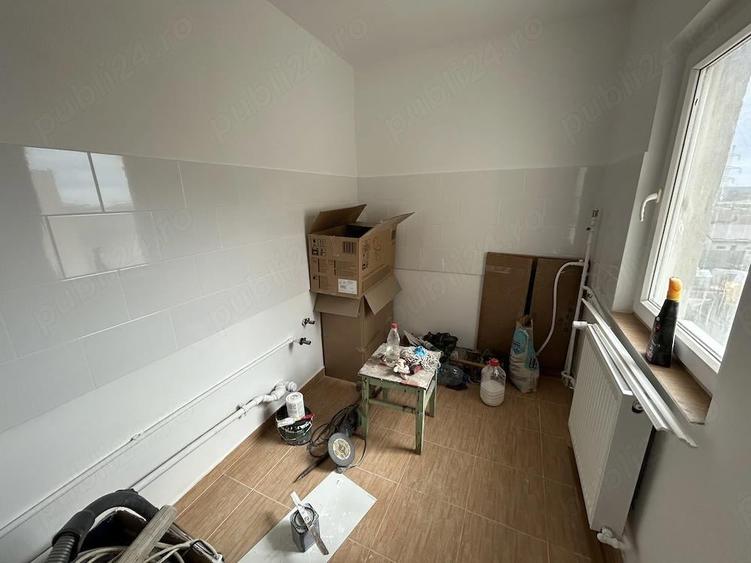 Vand apart.1 cam.situat in Micalaca,str.Vaslui,st. 50 mp,et.4 4,modern - 5