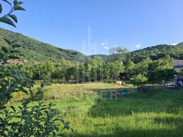 Casa tradi?ionala de vanzare in Fantanele- vedere superba spre munti - 3